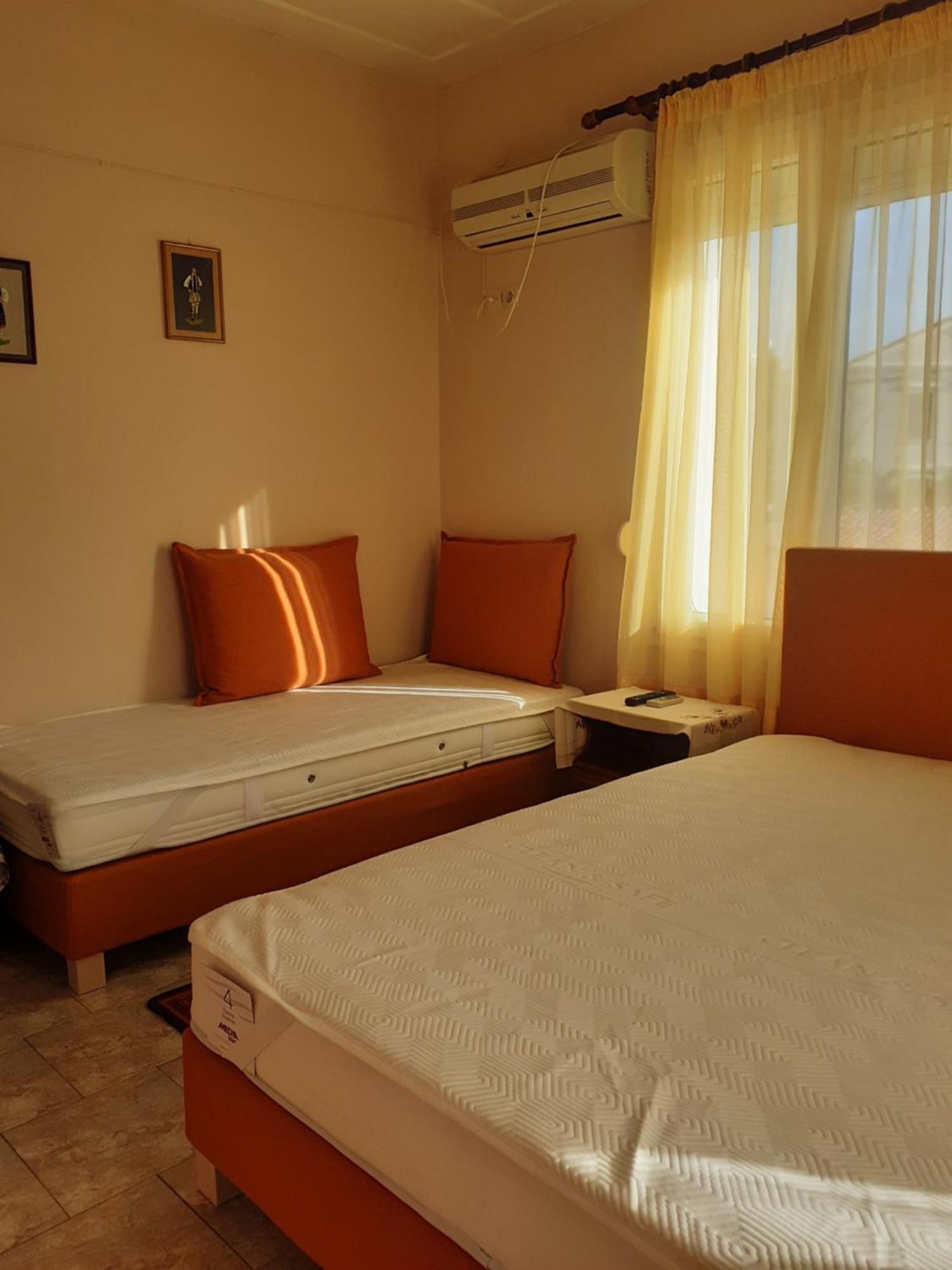 Thalia'S Garden Hotel Mytilene ภายนอก รูปภาพ